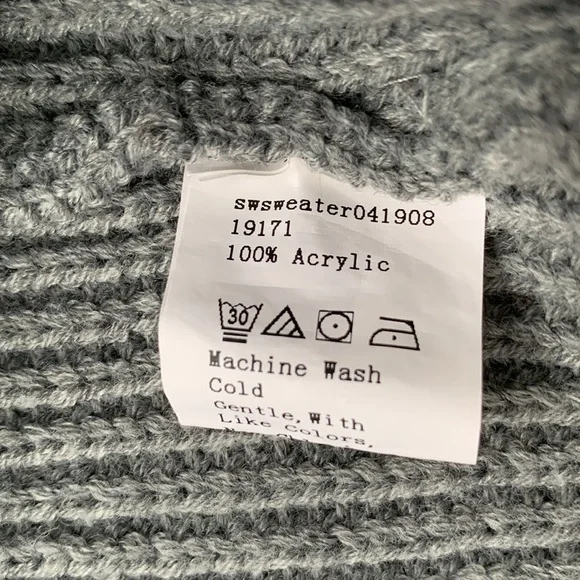 SHEIN Mock Neck Cropped Sweater - Picture 4 of 6